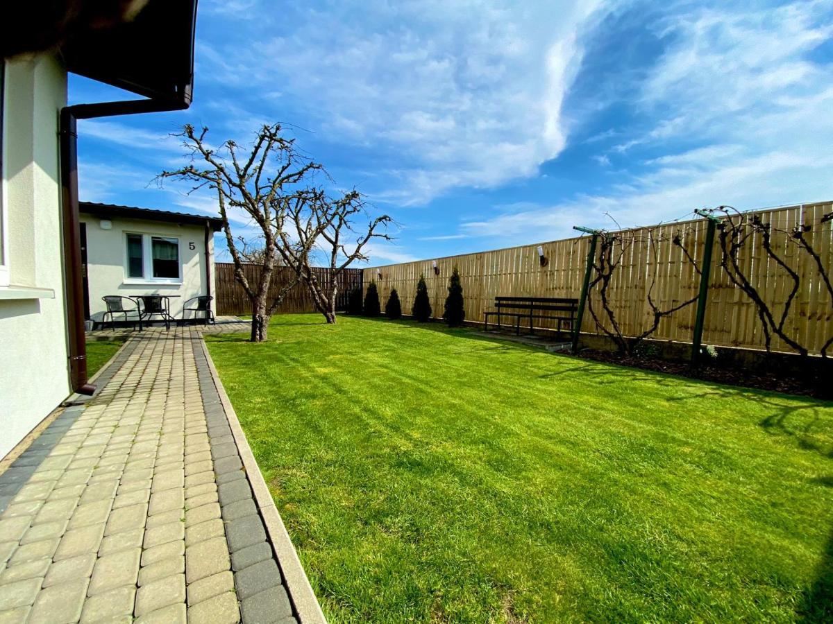 Zielone Zacisze Villa Uniejow Exterior photo